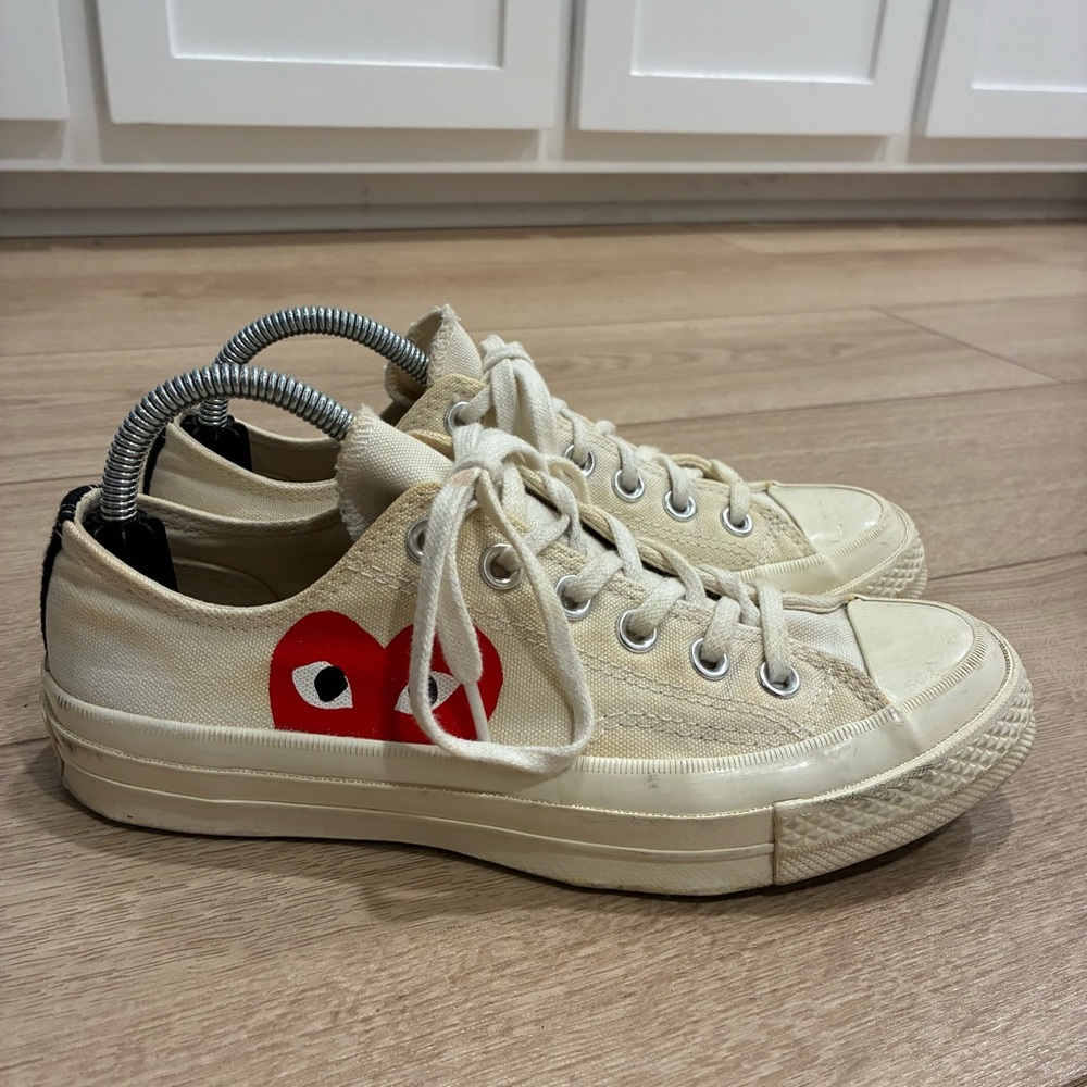 Converse x Comme Des Garcons PLAY Cream Low Top Sneakers Size 5 Men’s/Women’s 7